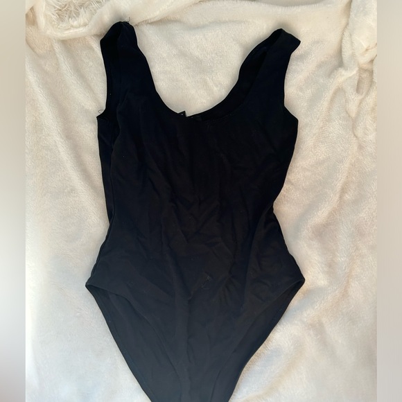 Forever 21 Seamless Bodysuit - Picture 2 of 6